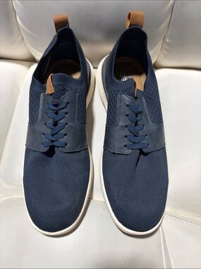 Izod Men's Navy Knit Slip-On Sneakers with Tan Pull Tab